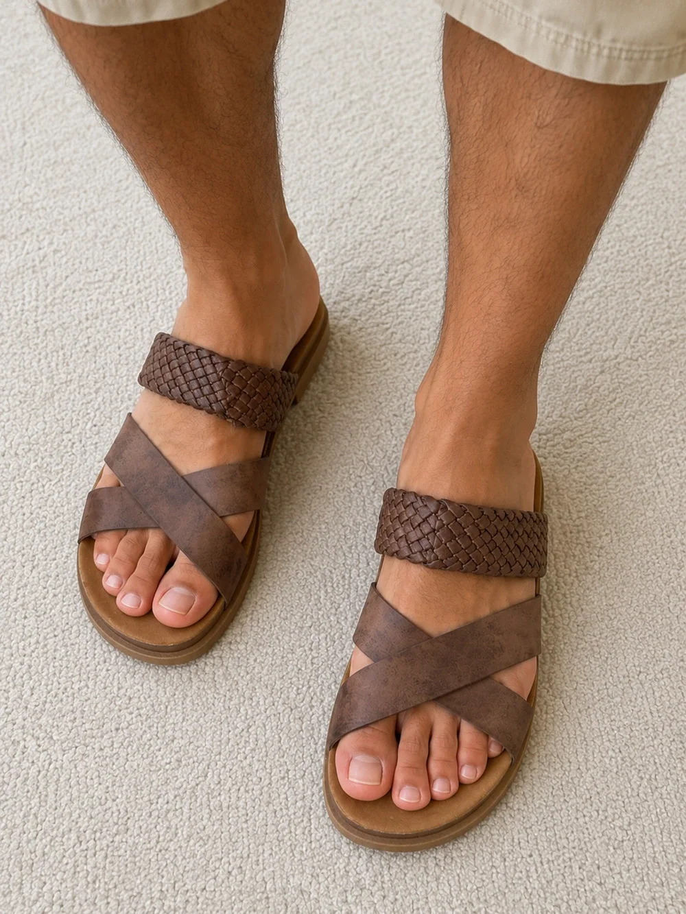 NWOT Men’s Brown Braided Crisscross Slide Sandals EU 40 US 7-7.5